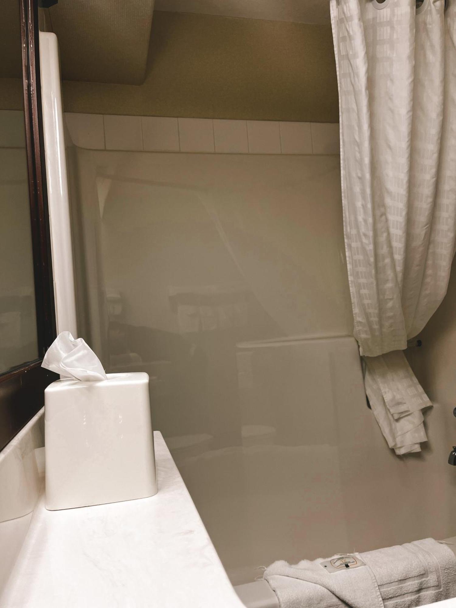 Quality Inn & Suites Hinton Habitación foto
